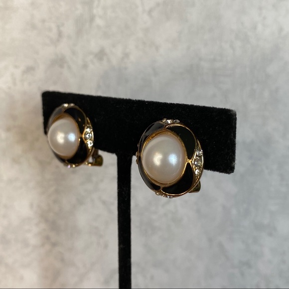 Faux Pearl & Black Enamel & Crystal Clip Earrings - Picture 2 of 6